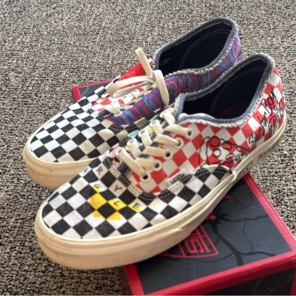 Stranger Things x Vans M10
